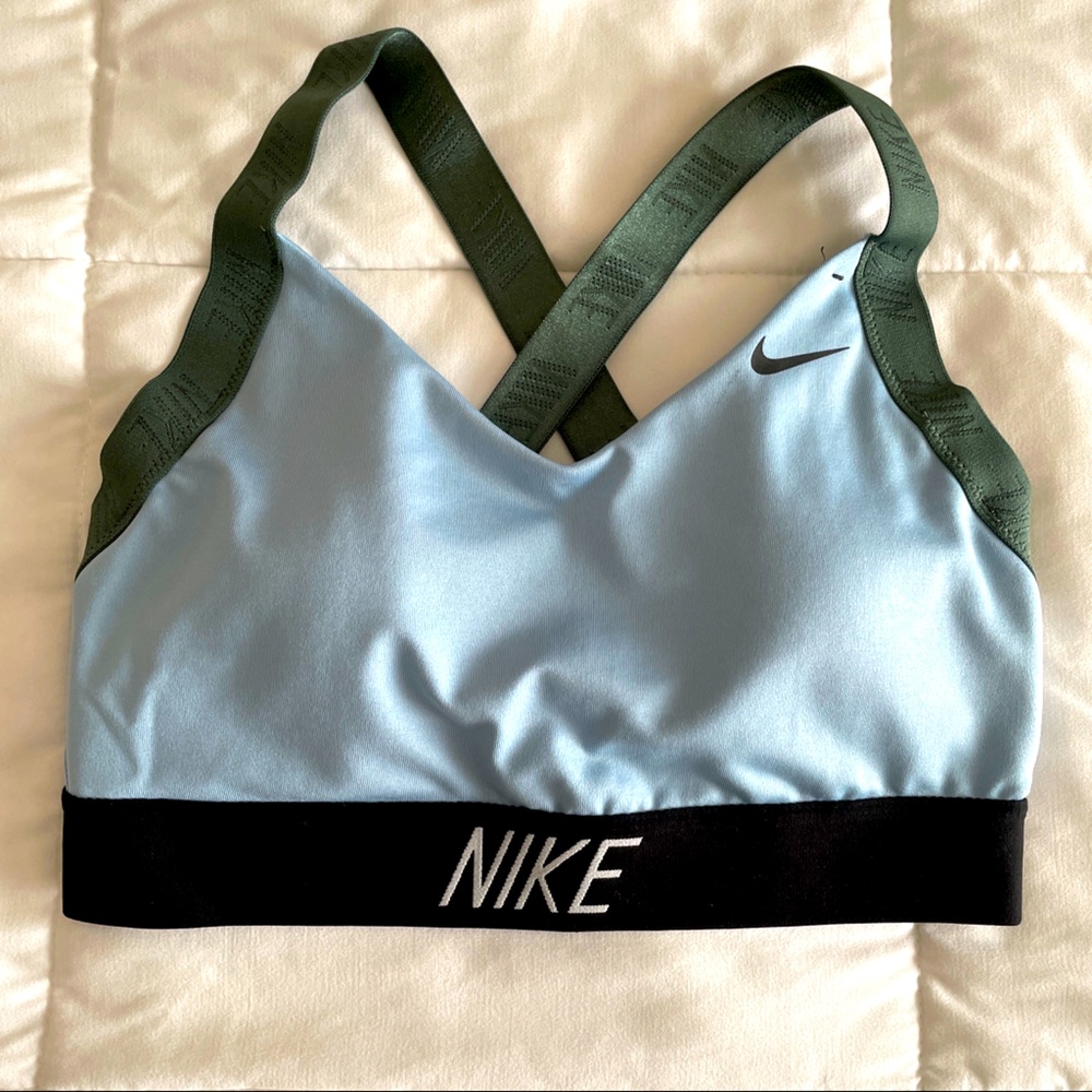 Nike Dri-Fit sports bra - Medium